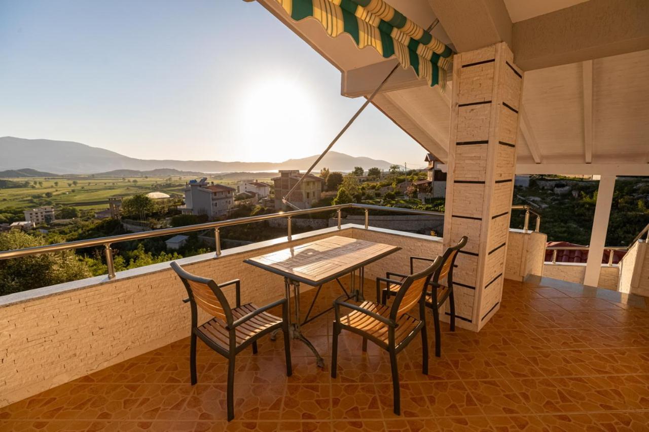 Vila Llano Vlorë Exterior foto